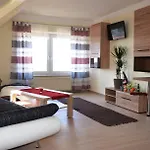 Pensionat Kirschberghof Gaestehaus Und Weinverkauf 4*