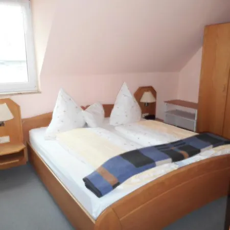 ゲストハウス Kirschberghof Gaestehaus Und Weinverkauf 4*