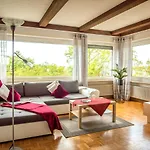 Kirschberghof Gaestehaus Und Weinverkauf 4*