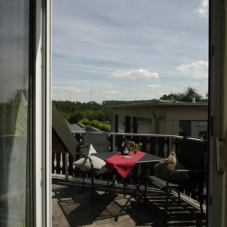 Kirschberghof Gaestehaus Und Weinverkauf Penzion 4*