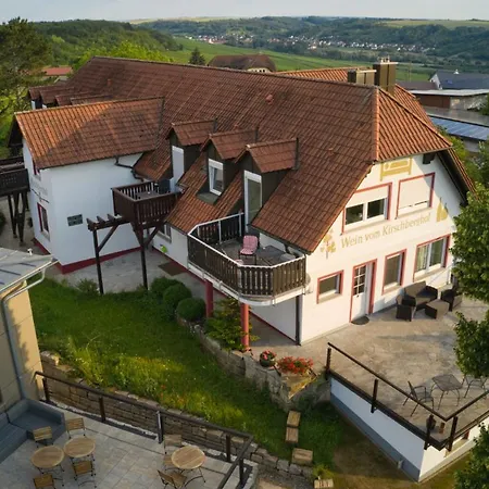 Guest house Kirschberghof Gaestehaus Und Weinverkauf 3*