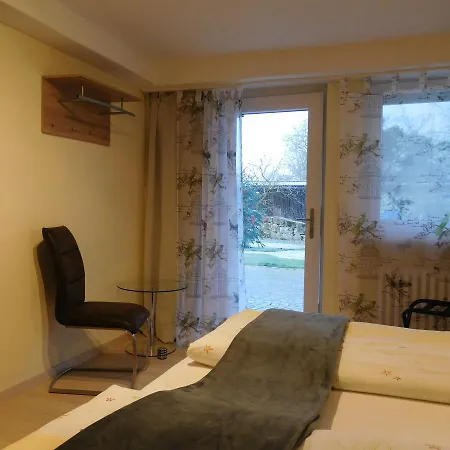 Kirschberghof Gaestehaus Und Weinverkauf Penzion 4*